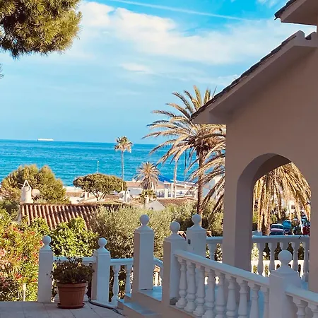 Great Beachside With Private Pool Villa *